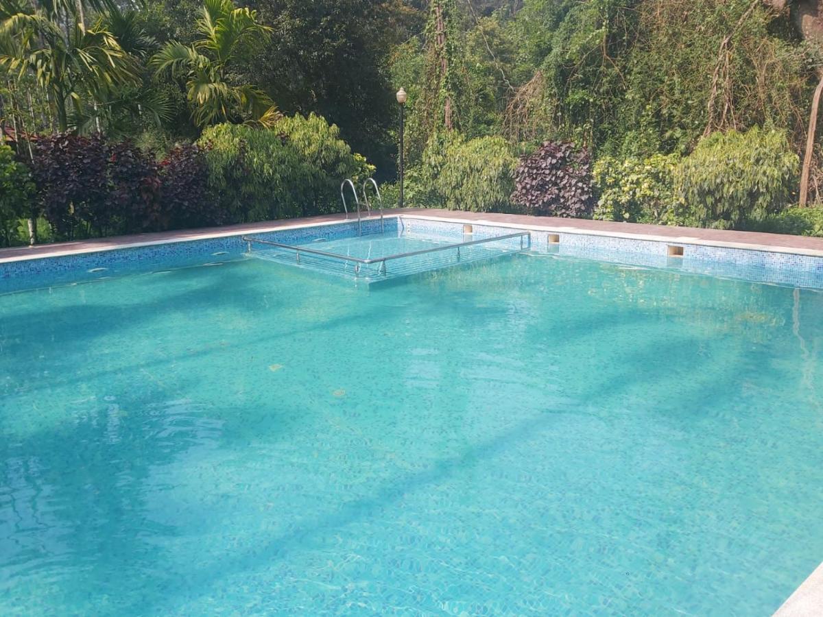 Ezzenza Areca Resort Madikeri Exterior photo